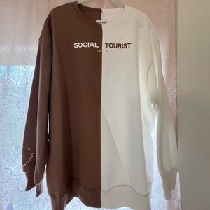 Hollister Social Tourist Split Sweater